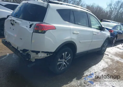 2017 Toyota Rav4 Le z USA, uszkodzony, nr VIN JTMZFREV3HJ123800